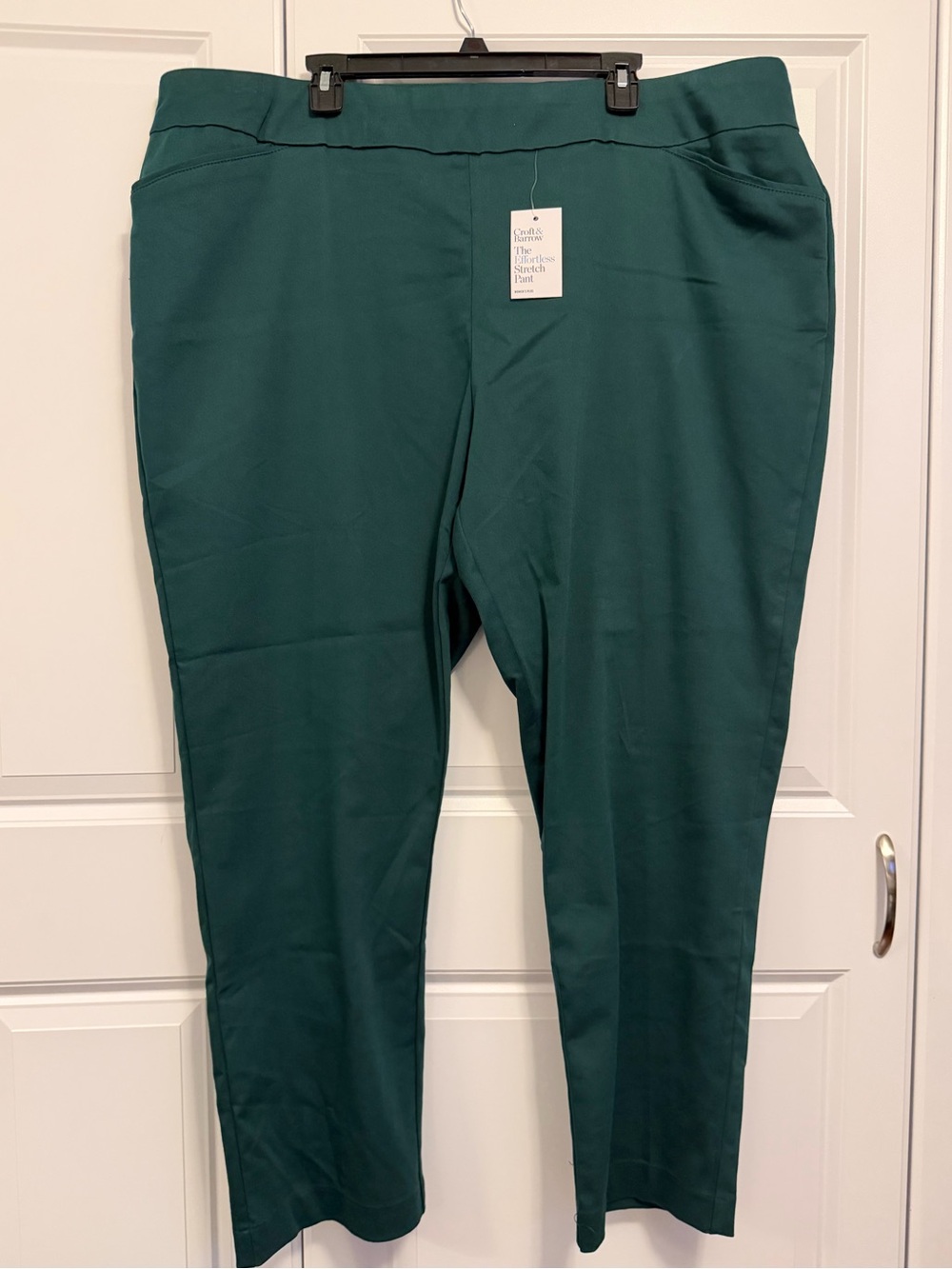 Kohl's Croft & Barrow Ladies Pull-On Pants in Deep Hunter Green